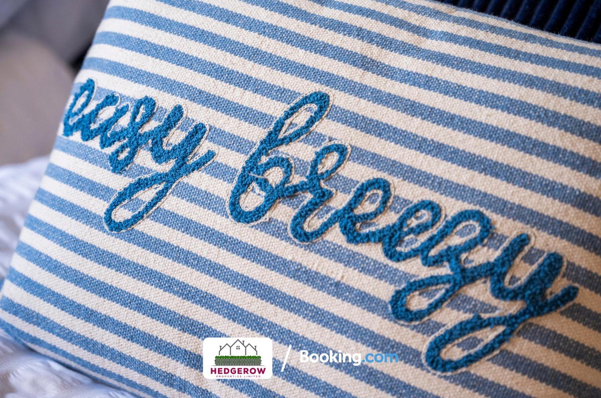 Secure 2-Bed Escape For 6 With Tranquil Garden L Special Deals L Last-Minute Deals L Truro Eksteriør bilde